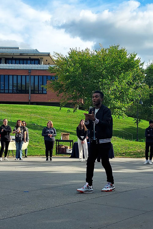 Guest speaker Wes Woodson.