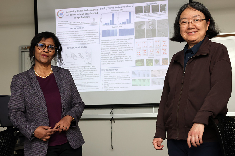Sarah Tasneem (left) and Kehan Gao