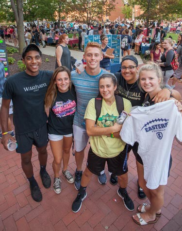 Multiple students posing for a photo