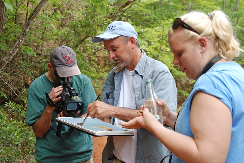 Andy working with Eastern students 