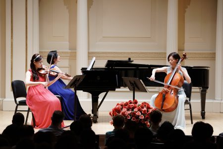 eastern-okon-hwang-performs-at-carnegie-hall.jpg