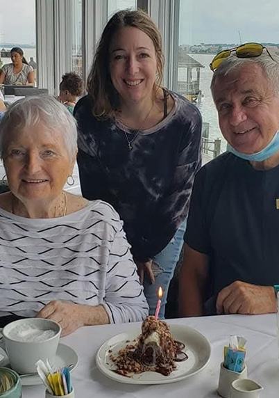 artist Tom Gargiulo with family