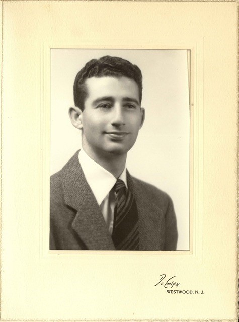 Julian Akus
