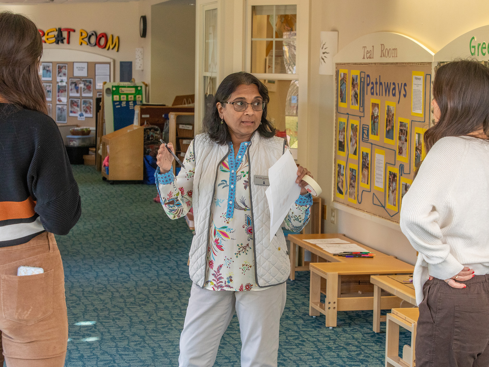 Sudha Swaminathan talking to students