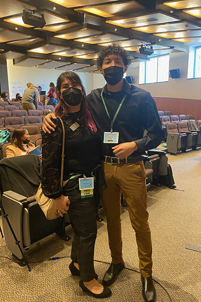 Students Edgar Escutia ('24) and Frida Nieto-Gonzalez ('24), Opportunity Scholars who attended the event.  