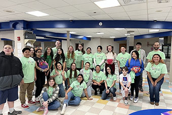 Eastern's CCE joins Windham Middle School students for mental health event