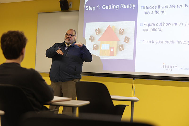 Dante Galvez teaching