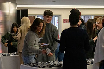 Students check in at Accepted Students Day