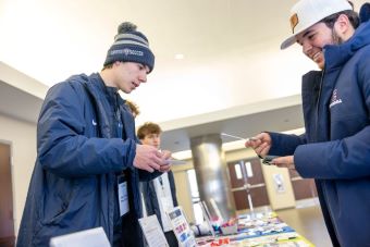 Student registering to be a donor.