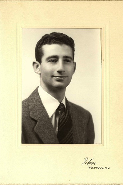 Julian Akus
