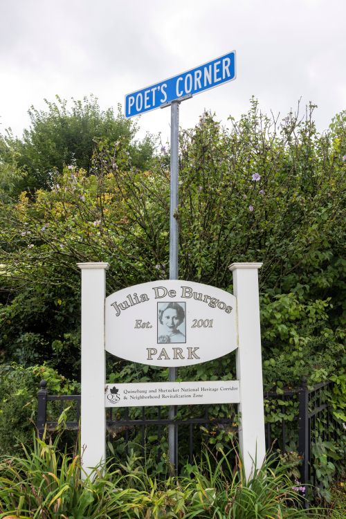 Julia de Burgos Park's sign