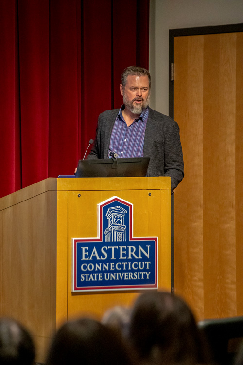 Freeman '93 answering questions at "A Life in Science that Started at Eastern."