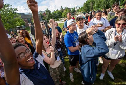 students cheering