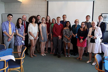 Members of the Alpha Beta Gamma honor society